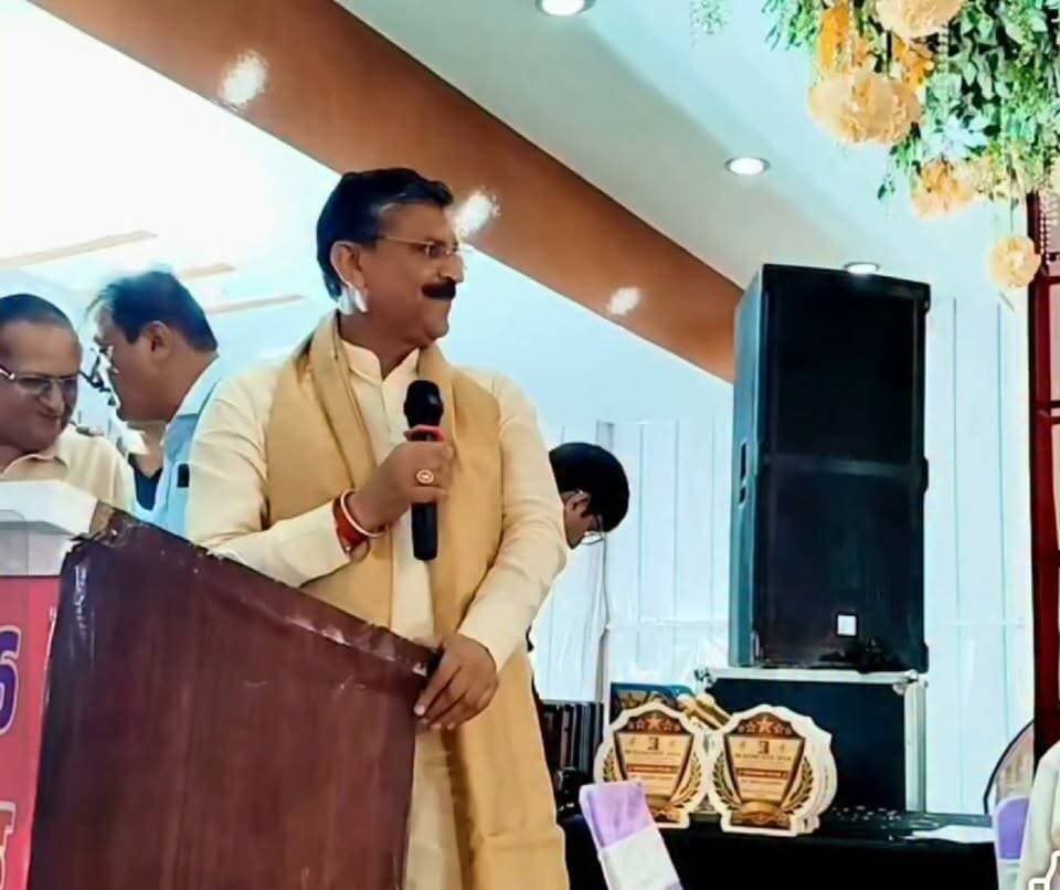 मुकेश नाईट :
कैबिनेट मंत्री कृष्ण बेदी की शानदार प्रस्तुति....