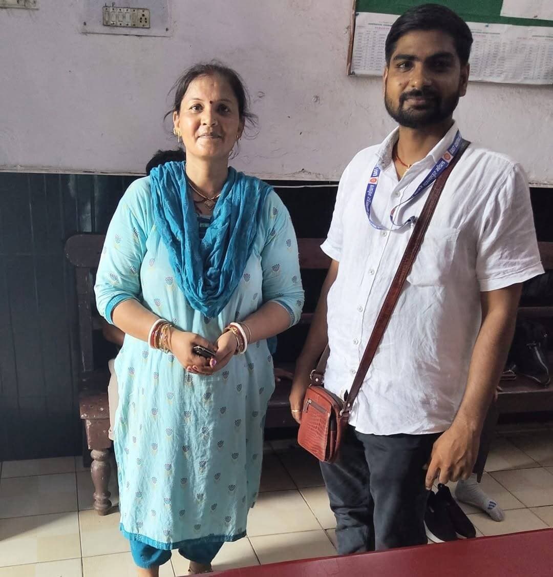 बक्सर स्टेशन पर उतरते ही छूटा पर्स, टीटीई दिलीप की कोशिश से लौटे गहने और नकदी ..
खबर कमेंट बॉक्स में