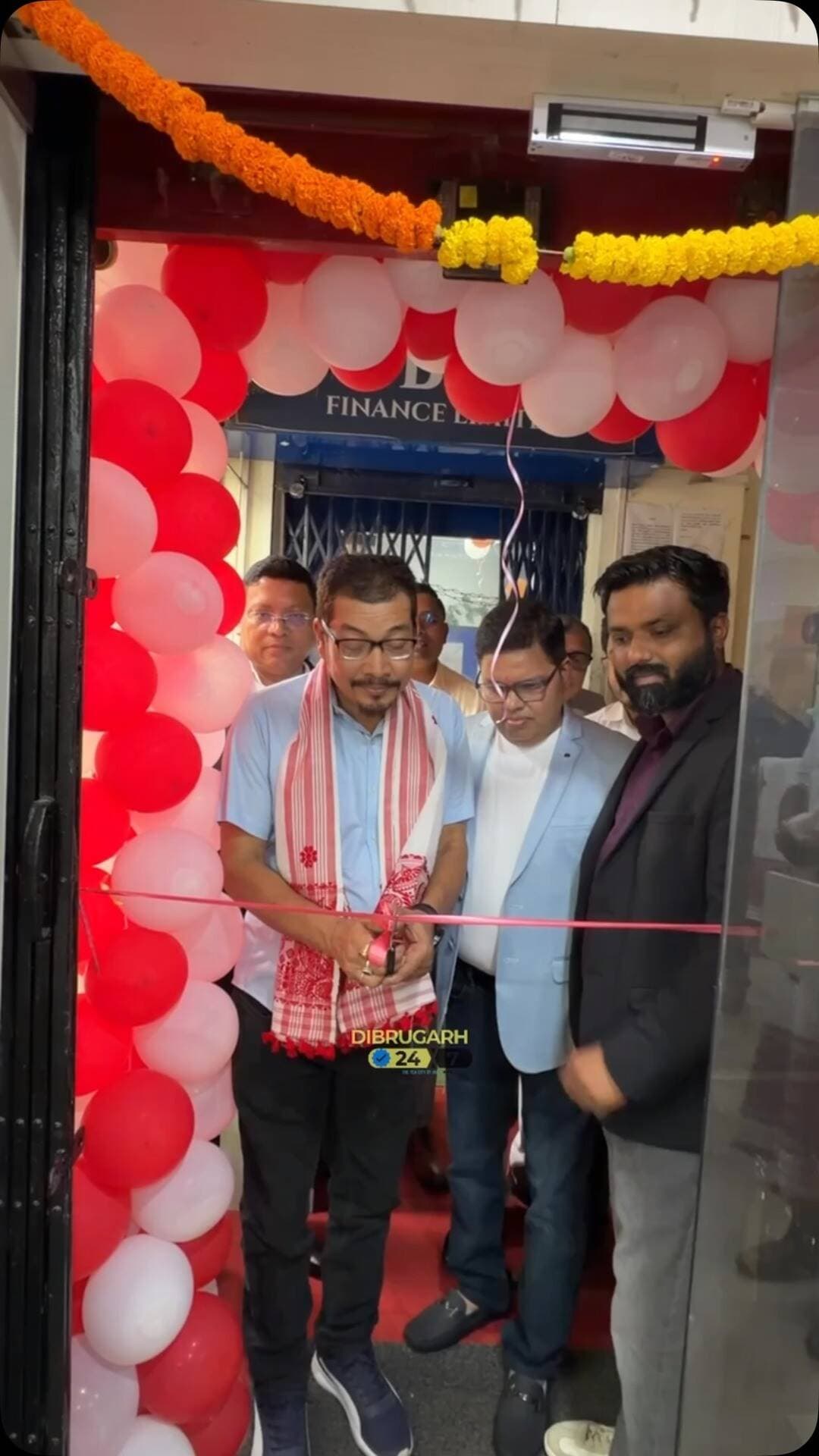 #Dibrugarh | Aditya Birla Capital has started its Gold Loan services in Dibrugarh, with its new office located on HS Road, opposite Indian Overseas Bank.
The financial services company is offering Gold Loan facilities to customers looking for quick access to funds against their gold assets. The promotional material highlights features such as a
4-day grace period, attractive interest rates starting at 0.83% per month, no part-release charges, no foreclosure charges, and quick processing and disbursal, subject to applicable terms and eligibility.
For more details Call : 9365502866 |
7002051944