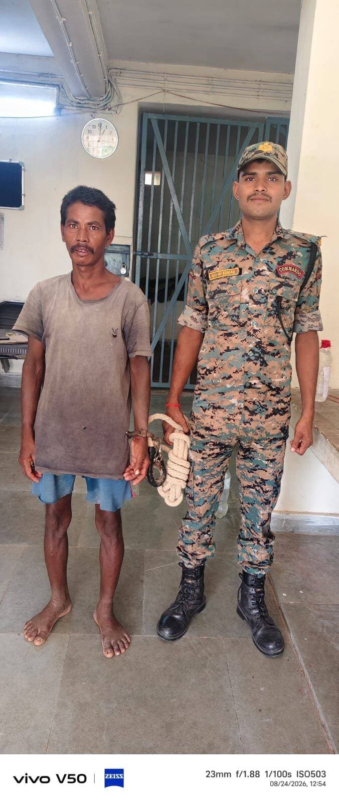 मेन थाने की पुलिस ने शराब मामले में ना/मा/जद एक आरोपी को गिर/फ्ता/र किया