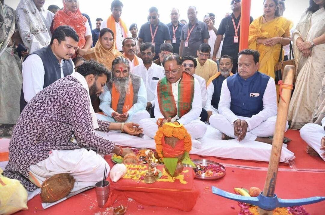 मुख्यमंत्री श्री विष्णुदेव साय ने आज डौंडीलोहारा में आयोजित समारोह में 61 करोड़ रुपए से अधिक की लागत के विभिन्न विकास कार्यों का लोकार्पण भूमिपूजन कर, जिलेवासियों को सौगात दी।
#baloddistrict
#chhattisgarh
#dondilohara
