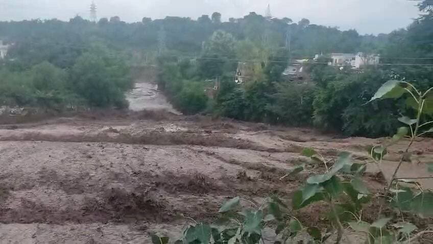 KALKA ME BARSATI NALA