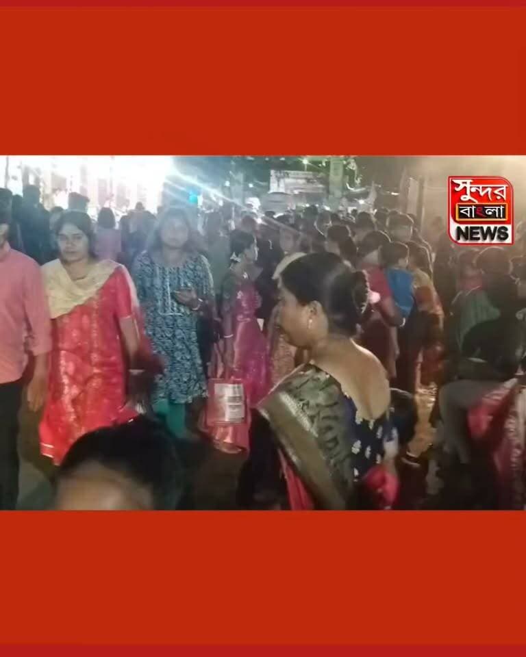 মন্তেশ্বরে জমজমাট ‘মানুষ ঝুলন যাত্রা’! অভিনব মানুষ পুতুল দেখতে উপচে পড়ল দর্শনার্থীদের ভিড়