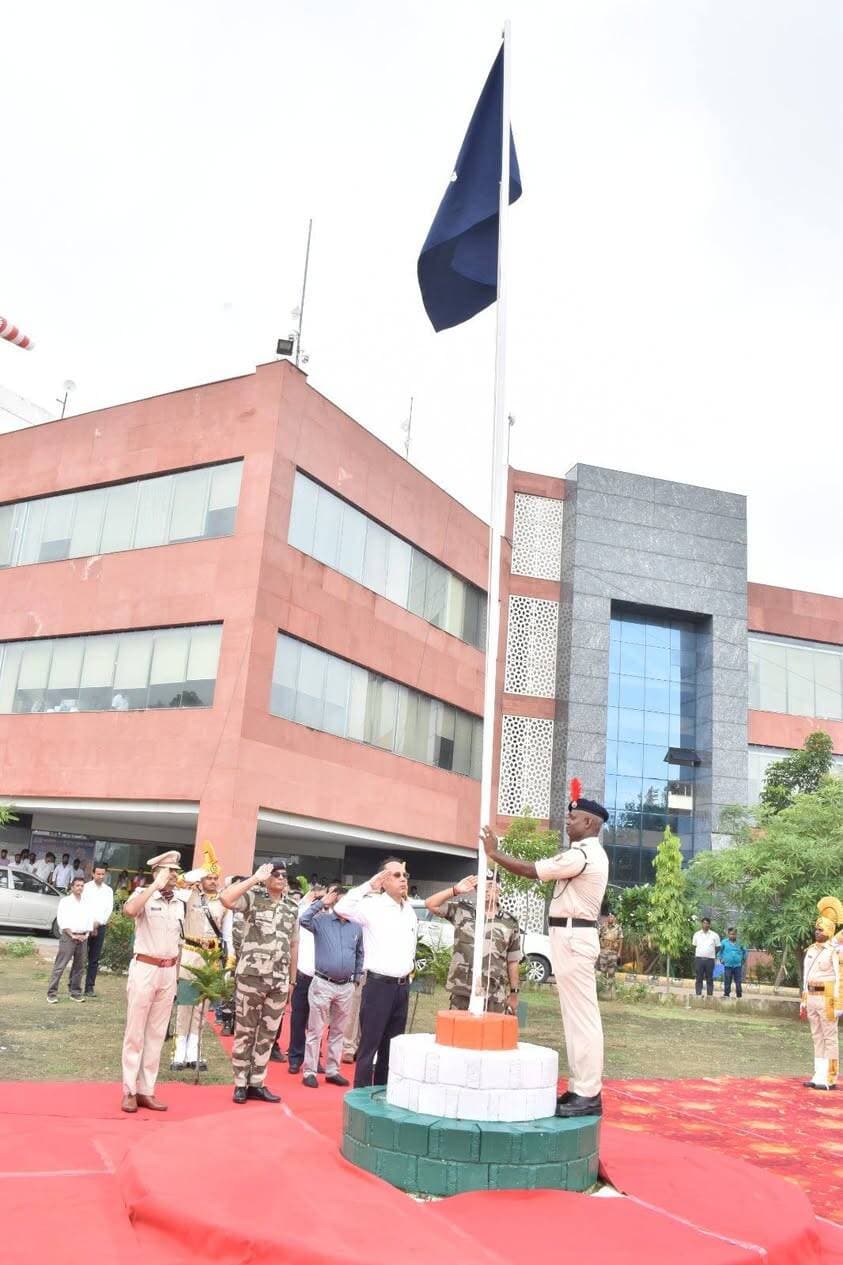 चाभी सौंपते ही थर्मल पावर प्लांट में बदला सुरक्षा का अंदाज, फायर विंग ने संभाली कमान
खबर कमेंट बॉक्स में