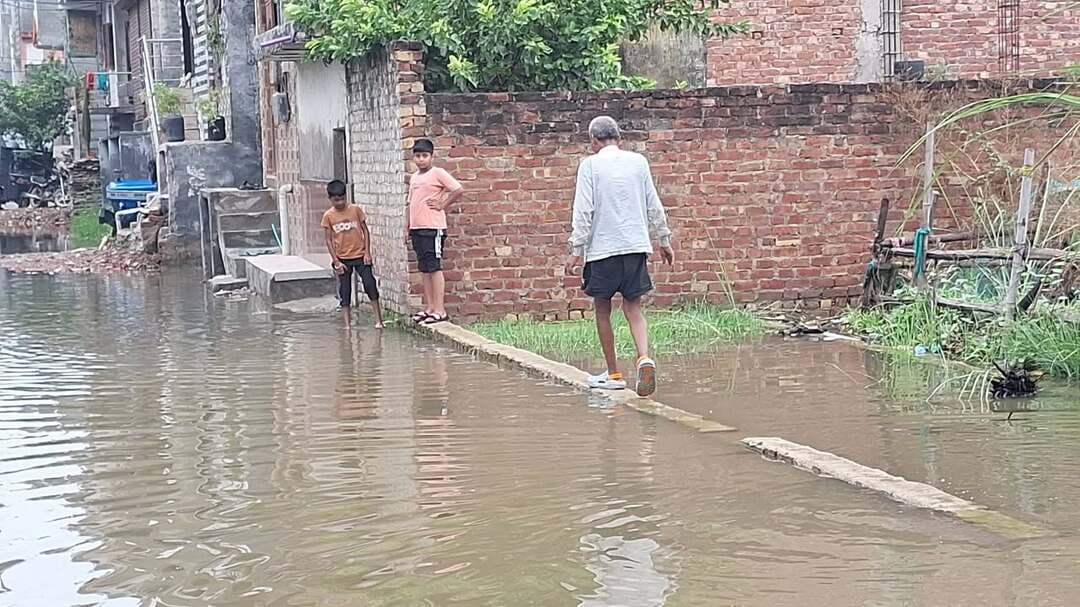 Uttrakhand Colony Part-2 Burari Delhi , Panch Kile Colony