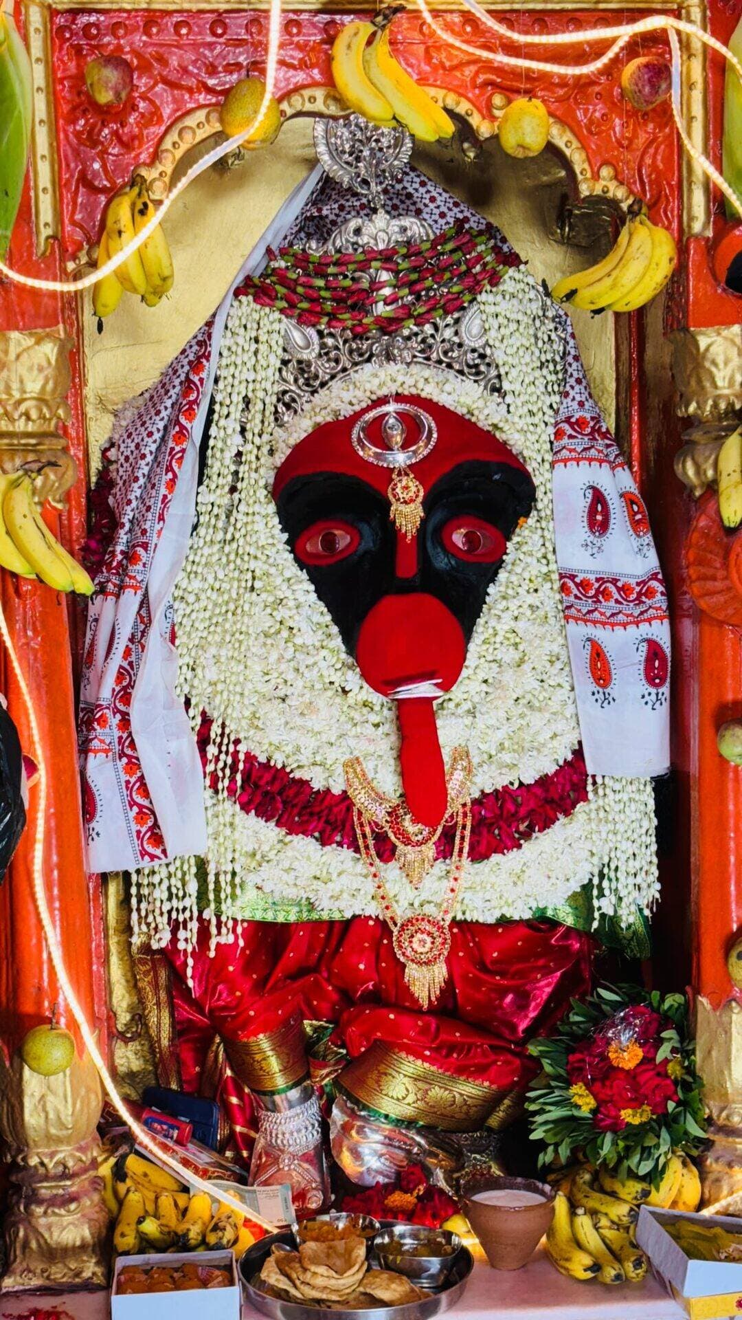 ✨ आज माँ कालरात्रि का दिव्य श्रृंगार ✨
आज माँ कालरात्रि के अलौकिक स्वरूप के दर्शन कर मन भक्तिभाव से भर उठा। 🙏🌺
माँ का आशीर्वाद सभी भक्तों पर बना रहे और जीवन के हर अंधकार को दूर करें। ❤️
🙏 जय माता कालरात्रि 🙏
हर हर महादेव 🕉️
#MaaKaalratri #KaalratriMata #JaiMataDi #MataRani #Kaalratri NavDurga MataKaShringar DivyaShringar MataDarshan MaaDurga Shakti Bhakti SanatanDharma Banaras Varanasi Kashi KashiVishwanath BanarasTemple VaranasiTemple KashiDarshan
SEO Keywords: Maa Kaalratri, Kaalratri Mata Shringar, Maa Kaalratri Shringar, Kaalratri Mata Darshan, Kaalratri Mandir, Kaalratri Temple Banaras, Banaras Mata Darshan, Varanasi Kaalratri, Kashi Kaalratri, Kaalratri Mata Banaras, Mata Rani Darshan, Nav Durga Kaalratri, Maa Durga Shringar, Banaras Temple, Varanasi Temple, Kashi Temple, Banaras devotional, Varanasi bhakti, Kashi religious places, Sanatan Dharma
