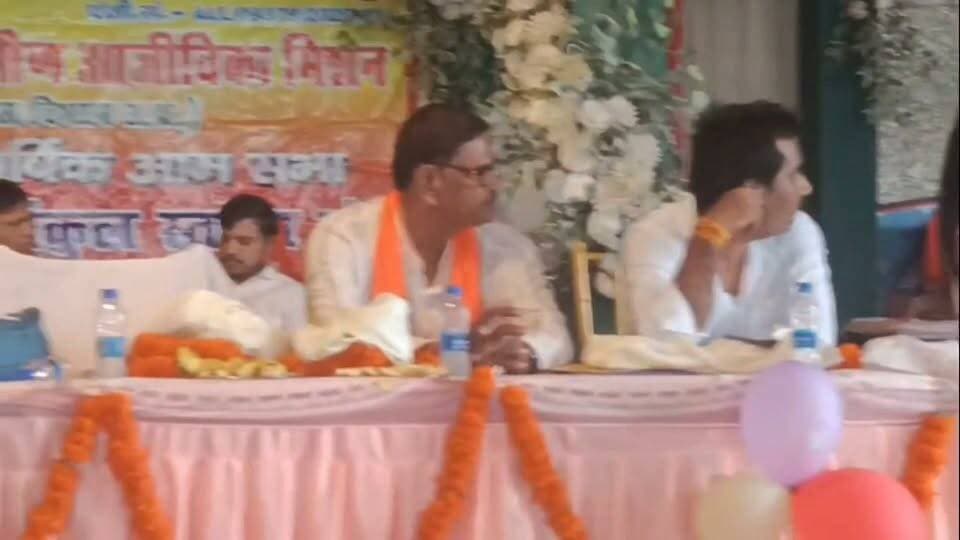 #करछना: कुशगढ़ में हिमालय प्रेरणा सीएलएफ की वार्षिक आम सभा आयोजित, महिलाओं ने रखा विकास का रोडमैप।
#prayagrajnews