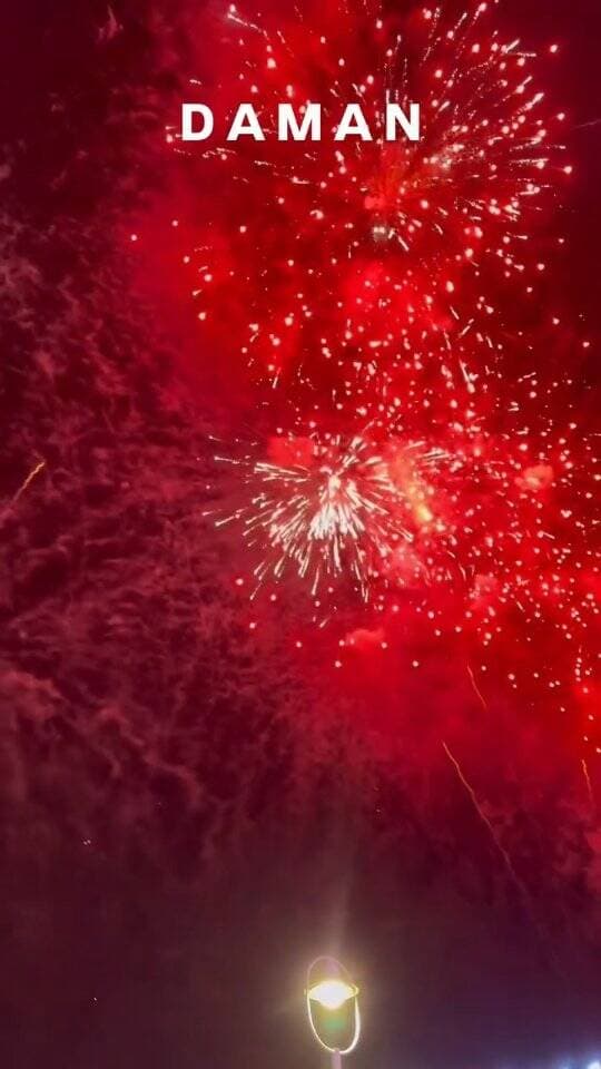 Fireworks Show at Daman Monsoon Festival!
Follow @aapnu_vapi For More
