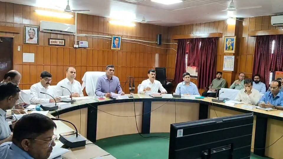 #कमिश्नर #विवेक का सख्त फरमान पूरे मंडल में बिना लाइसेंस के नहीं चलेंगे अस्पताल?