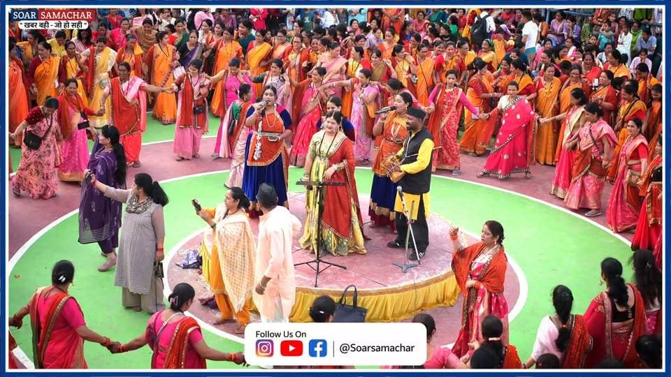 ⬇️पिथौरागढ़: आठूँ मेला 2026 में कलाकारों की भव्य प्रस्तुति, उमड़ी हजारों की भीड़⬇️
पिथौरागढ़ में श्री रामलीला प्रबन्धकारिणी समिति की ओर से आयोजित आठूँ मेला 2026 में कलाकारों ने अपनी शानदार प्रस्तुतियों से दर्शकों का खूब मनोरंजन किया। रंगारंग कार्यक्रम देखने के लिए बड़ी संख्या में लोग आयोजन स्थल पर पहुंचे। कलाकारों की प्रस्तुतियों के दौरान दर्शकों में खासा उत्साह देखने को मिला और पूरे परिसर में मेले का माहौल बना रहा। आयोजन में उमड़ी हजारों की भीड़ ने कार्यक्रम की भव्यता को और बढ़ा दिया।