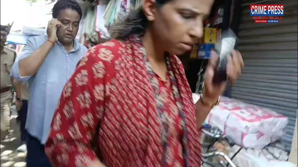 চিনির কালোবাজারি রুখতে মঙ্গলবার কালনার বিভিন্ন বাজার ও গোডাউনে হানা দিল মহকুমা প্রশাসন
#kalna #kalnanews