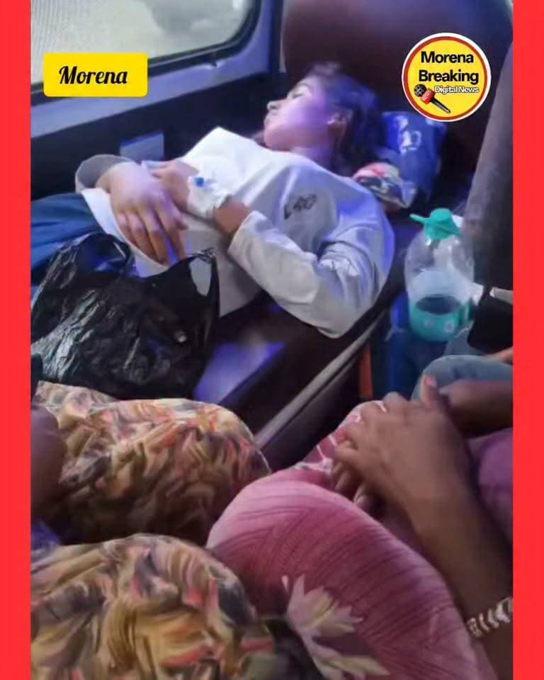 झुंडपुरा के छात्रावास अधीक्षक पर लगे गंभीर आरोप, बीमार छात्रा के
परिजनों को नहीं बताया कि छात्रा बीमार है, डॉक्टर ने ग्वालियर किया रैफर,आखिर किसकी लापरवाही हुई है, वीडियो वायरल,इन आरोपों की morena breaking पुष्टि नहीं करता है , शिक्षा विभाग के अधिकारी ने बयान देने से किया इनकार,,👇morena Morena Breaking Public Morena Collector Office Morena Morena Madhyapradesh