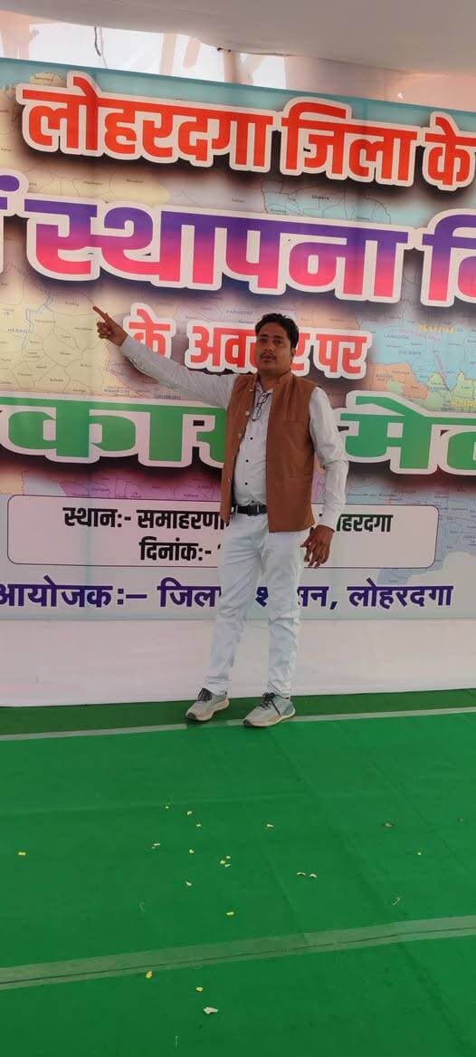 साल का सफर… एक तस्वीर, हजारों यादें. Public App पर अपना सफर शुरू किए तब कि बात है