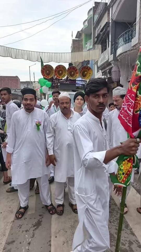 Rampur News | जश्न ए ईद उल मिलादुन्नबी 2026 | जुलूस ए मुहम्मदी |
#islam #RampurNews #muslimcommunity #EidMiladUnNabi #juloos #naat