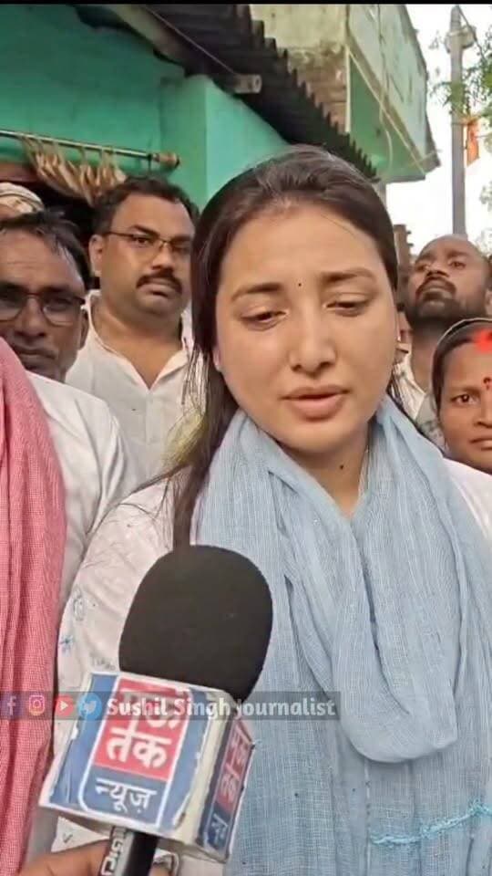 घोसी पहुंची मछली शहर से समाजवादी पार्टी की विधायक रागिनी सोनकर ने बीजेपी सरकार पर कसा तंज
#raginisonkar #Ghosi #Amila #Mau