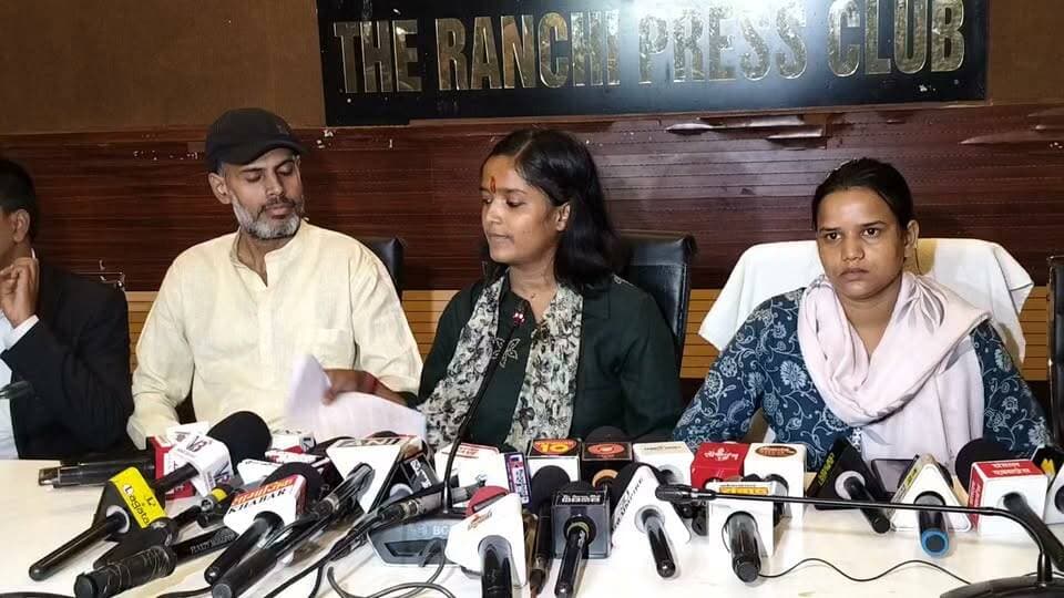 अमीषा प्रसाद ने की प्रेस वार्ता पुलिस पर लगे कई गंभीर आरोप