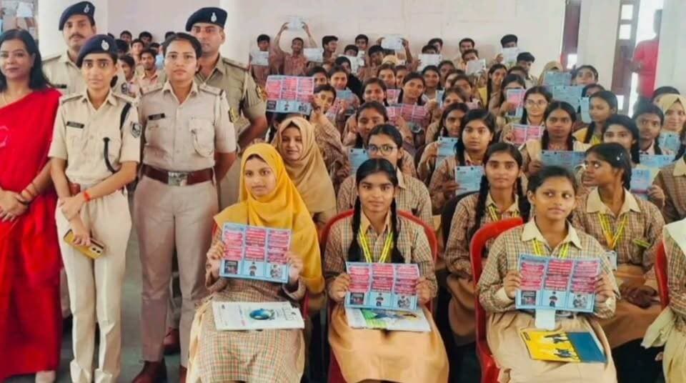 मिलवाते हैं देखने में तो छोटे हैं लेकिन कद में बड़े हैं