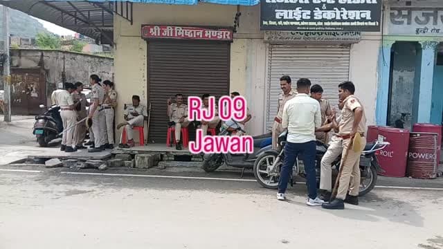 बारा वफात के त्योहार को लेकर चित्तौड़गढ़ में हाई अलर्ट! दिल्ली गेट से लेकर शहरभर में पुलिस-होमगार्ड की कड़ी निगरानी, गाजे-बाजे के साथ निकलेगा जुलूस
