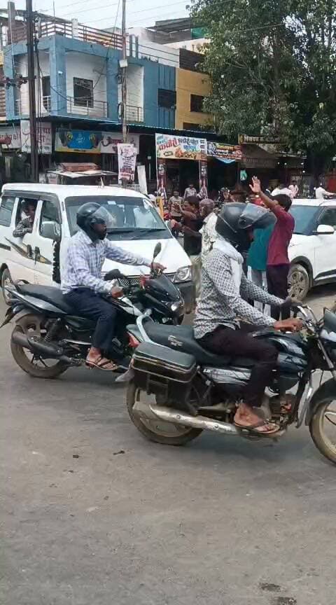 #दलोदा प्रगति चौराहा पर ट्रैफ़िक जाम