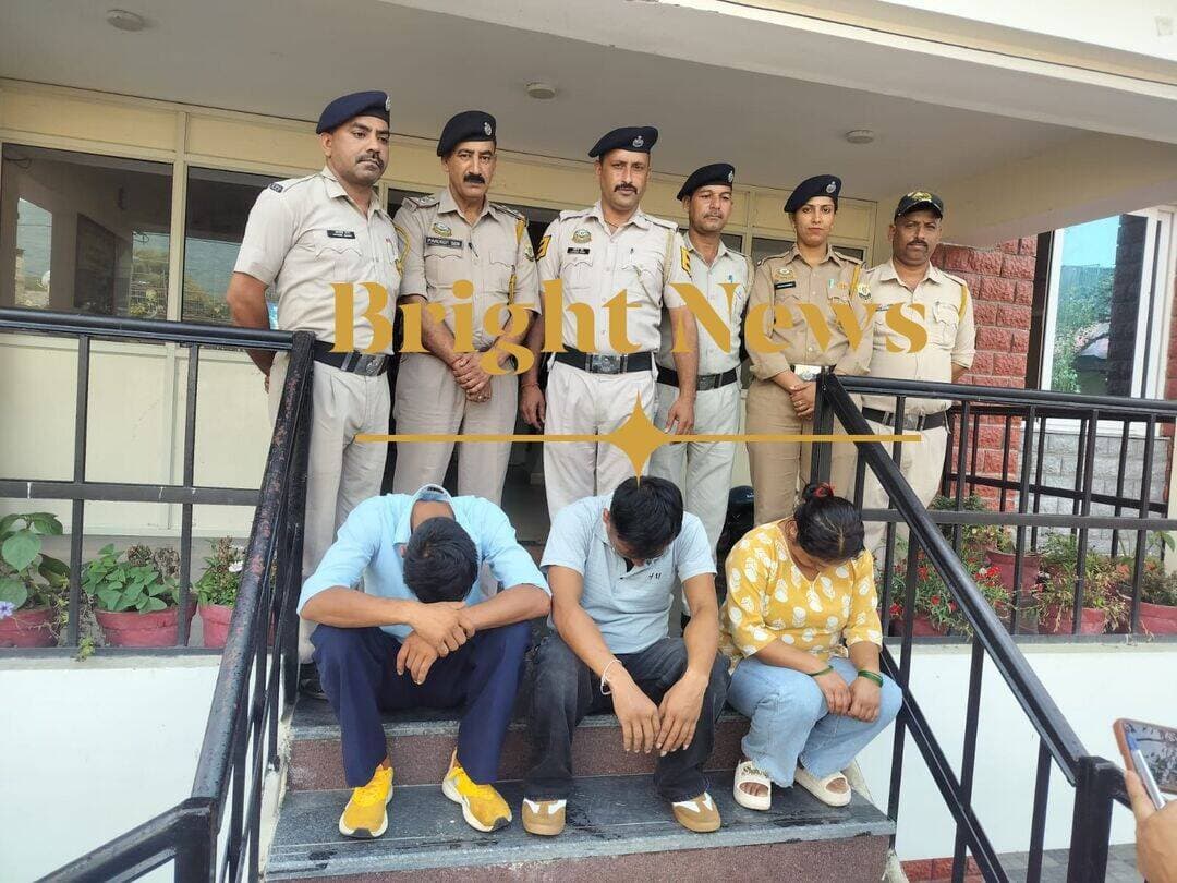 -<nis:link nis:type=tag nis:id=पुलिस nis:value=पुलिस nis:enabled=true nis:link/> की बड़ी कार्रवाई, 4.523 किलोग्राम चरस के साथ तीन आरोपी गिरफ्तार…
-<nis:link nis:type=tag nis:id=ब्राइट nis:value=ब्राइट nis:enabled=true nis:link/> <nis:link nis:type=tag nis:id=न्यूज nis:value=न्यूज nis:enabled=true nis:link/> <nis:link nis:type=tag nis:id=घुमारवीं nis:value=घुमारवीं nis:enabled=true nis:link/>
-<nis:link nis:type=tag nis:id=बिलासपुर nis:value=बिलासपुर nis:enabled=true nis:link/> पुलिस की स्पेशल डिटेक्शन टीम ने नशे के खिलाफ चलाए जा रहे अभियान के तहत बड़ी सफलता हासिल की है। नाकाबंदी के दौरान एक कार से 4.523 किलोग्राम चरस बरामद कर तीन आरोपियों को गिरफ्तार किया है।
-<nis:link nis:type=tag nis:id=स्पेशल nis:value=स्पेशल nis:enabled=true nis:link/> डिटेक्शन टीम बिलासपुर की टीम द्वारा बलोह, मलयावर लिंक रोड के पास नाकाबंदी के दौरान कार नंबर HP-01K-8356 की तलाशी ली गई। तलाशी के दौरान कार में सवार विश्वास उर्फ विशाल थापा पुत्र राम बहादुर थापा उम्र 32 वर्ष निवासी लुम्बिनी नेपाल, श्रेया पत्नी विश्वास उर्फ विशाल थापा उम्र 33 वर्ष निवासी लुम्बिनी नेपाल और घनश्याम पुत्र सुंदर लाल उम्र 25 वर्ष निवासी गुराण तहसील बालीचौकी जिला मंडी हिमाचल प्रदेश के कब्जे से कुल 4.523 किलोग्राम चरस बरामद हुई।
-<nis:link nis:type=tag nis:id=इस nis:value=इस nis:enabled=true nis:link/> संबंध में पुलिस थाना घुमारवीं में एनडीपीएस एक्ट के तहत मामला दर्ज किया गया है।
-<nis:link nis:type=tag nis:id=पुलिस nis:value=पुलिस nis:enabled=true nis:link/> अधीक्षक अभिषेक धीमान ने कहा कि मामले में आगे एवं पीछे की कड़ियों की जांच की जा रही है ताकि नशीले पदार्थ की सप्लाई के पूरे नेटवर्क का पता लगाया जा सके। बिलासपुर पुलिस का नशे के खिलाफ अभियान लगातार जारी रहेगा।
<nis:link nis:type=tag nis:id=brightnews nis:value=BrightNews nis:enabled=true nis:link/> <nis:link nis:type=tag nis:id=ghumarwinnews nis:value=GhumarwinNews nis:enabled=true nis:link/> <nis:link nis:type=tag nis:id=bilaspurpolice nis:value=BilaspurPolice nis:enabled=true nis:link/> <nis:link nis:type=tag nis:id=specialdetectionteam nis:value=SpecialDetectionTeam nis:enabled=true nis:link/> <nis:link nis:type=tag nis:id=policekibadikarwahi nis:value=PoliceKiBadiKarwahi nis:enabled=true nis:link/> <nis:link nis:type=tag nis:id=4523kgcharasbaramad nis:value=4523KgCharasBaramad nis:enabled=true nis:link/> <nis:link nis:type=tag nis:id=charaskesaath3aaropigiraftar nis:value=CharasKeSaath3AaropiGiraftar nis:enabled=true nis:link/> <nis:link nis:type=tag nis:id=nashakekhilafabhiyan nis:value=NashaKeKhilafAbhiyan nis:enabled=true nis:link/> <nis:link nis:type=tag nis:id=nakabandikedaurankarwahi nis:value=NakabandiKeDauranKarwahi nis:enabled=true nis:link/> <nis:link nis:type=tag nis:id=balohmalyawarlinkroad nis:value=BalohMalyawarLinkRoad nis:enabled=true nis:link/> <nis:link nis:type=tag nis:id=carnohp01k8356 nis:value=CarNoHP01K8356 nis:enabled=true nis:link/> <nis:link nis:type=tag nis:id=vishwasurfvishalthapa nis:value=VishwasUrfVishalThapa nis:enabled=true nis:link/> <nis:link nis:type=tag nis:id=rambahadurthapa nis:value=RamBahadurThapa nis:enabled=true nis:link/> <nis:link nis:type=tag nis:id=lumbininepal nis:value=LumbiniNepal nis:enabled=true nis:link/> <nis:link nis:type=tag nis:id=shreyapatnivishwas nis:value=ShreyaPatniVishwas nis:enabled=true nis:link/> <nis:link nis:type=tag nis:id=ghanshyamputrasundarlal nis:value=GhanshyamPutraSundarLal nis:enabled=true nis:link/> <nis:link nis:type=tag nis:id=guranbalichowki nis:value=GuranBaliChowki nis:enabled=true nis:link/> <nis:link nis:type=tag nis:id=mandinews nis:value=MandiNews nis:enabled=true nis:link/> <nis:link nis:type=tag nis:id=thanaghumarwin nis:value=ThanaGhumarwin nis:enabled=true nis:link/> <nis:link nis:type=tag nis:id=ndpsactketehatmamla nis:value=NDPSActKeTehatMamla nis:enabled=true nis:link/> <nis:link nis:type=tag nis:id=spabhishekdhiman nis:value=SPAbhishekDhiman nis:enabled=true nis:link/> <nis:link nis:type=tag nis:id=aagepeechhekikadiyonkijanch nis:value=AagePeechheKiKadiyonKiJanch nis:enabled=true nis:link/> <nis:link nis:type=tag nis:id=nashilipadarthsupplynetwork nis:value=NashiliPadarthSupplyNetwork nis:enabled=true nis:link/> <nis:link nis:type=tag nis:id=bilaspurpolicekaabhiyanjari nis:value=BilaspurPoliceKaAbhiyanJari nis:enabled=true nis:link/> <nis:link nis:type=tag nis:id=nashamukthimachal nis:value=NashaMuktHimachal nis:enabled=true nis:link/> <nis:link nis:type=tag nis:id=ghumarwinpolice nis:value=GhumarwinPolice nis:enabled=true nis:link/> <nis:link nis:type=tag nis:id=bilaspurcrimenews nis:value=BilaspurCrimeNews nis:enabled=true nis:link/> <nis:link nis:type=tag nis:id=himachalcrimenews nis:value=HimachalCrimeNews nis:enabled=true nis:link/>