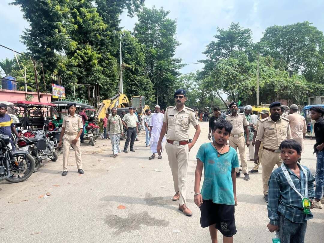 टेढ़ागाछ में ईद-उल-मिलादुन्नबी पर निकला भव्य जुलूस, सुरक्षा के रहे पुख्ता इंतजाम