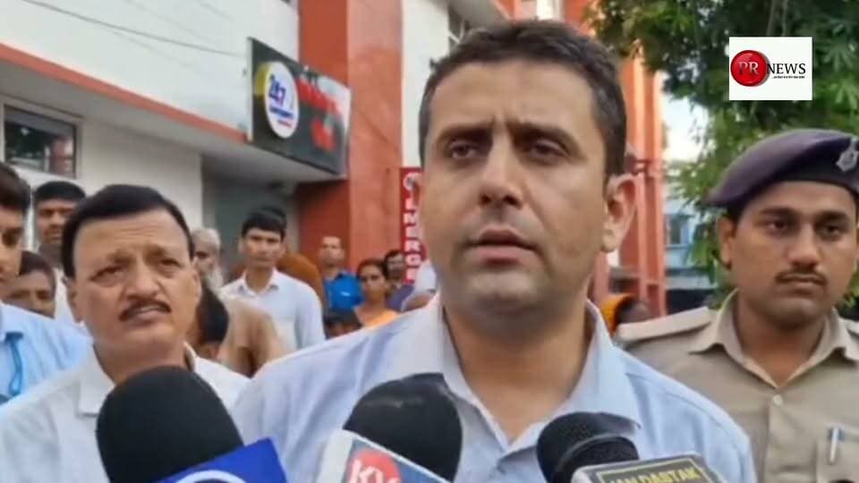 बेगूसराय के NH 31 पे कर बाइक के टक्कर होने के बाद दोनों पक्ष आपस में भिड़ गए