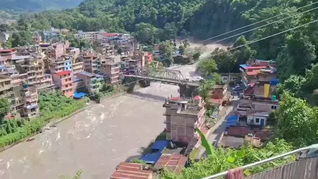 नेपाल में सैलाब का कहर, भोटेकोशी में आई बाढ़ से मची तबाही
#Nepal |