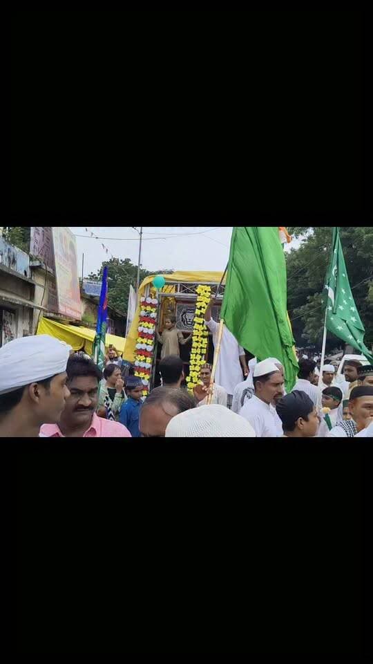 मां तुझे सलाम🇮🇳
सोहागपुर ईद मिलादुन्नबी जुलूस के दौरान देशभक्ति का संदेश