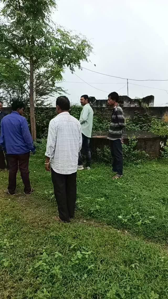 स्वतंत्रता दिवस मनाने के पश्चात नवागरा ps विधालय में SMC सदस्यों ग्रामीण ऑन एवं स्टाफ ने विद्यालय के अंदर वृक्षारोपण उनकी सुरक्षा साफ सफाई को लेकर के विस्तृत में चर्चा करते हुए विद्यालय परिसर को और अधिक बेहतर बनाने की दिशा में प्रस्ताव लिए गए धन्यवाद।।