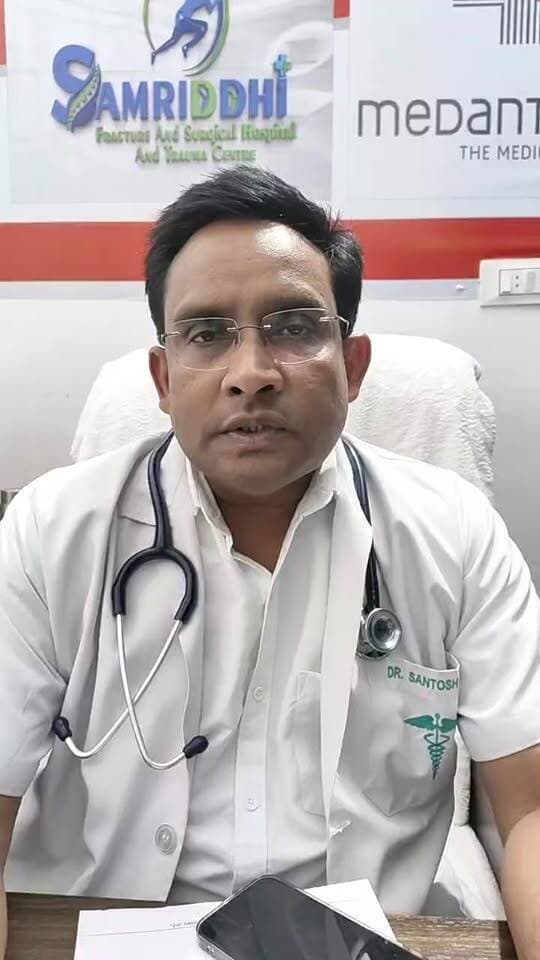 मेदांता के विशेषज्ञ डॉक्टर मिर्जापुर में देंगे परामर्श
मिर्जापुर। किडनी रोगियों के लिए बड़ी सुविधा। मेदांता–द मेडिसिटी, गुरुग्राम के प्रसिद्ध नेफ्रोलॉजिस्ट एवं किडनी ट्रांसप्लांट विशेषज्ञ डॉ. आशीष कुमार गुप्ता 27 अगस्त को मिर्जापुर में मरीजों को परामर्श देंगे।
स्थान: समृद्धि फ्रैक्चर एंड सर्जिकल हॉस्पिटल, तहसील चौराहा
समय: सुबह 10 से दोपहर 2 बजे तक
संपर्क: 📞 93350-90902
किडनी फेलियर, स्टोन, हाई ब्लड प्रेशर, संक्रमण, पेशाब में खून/प्रोटीन और किडनी ट्रांसप्लांट संबंधी समस्याओं के लिए विशेषज्ञ सलाह उपलब्ध रहेगी।
