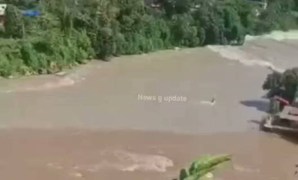 নেপালে হঠাৎ বন্যা