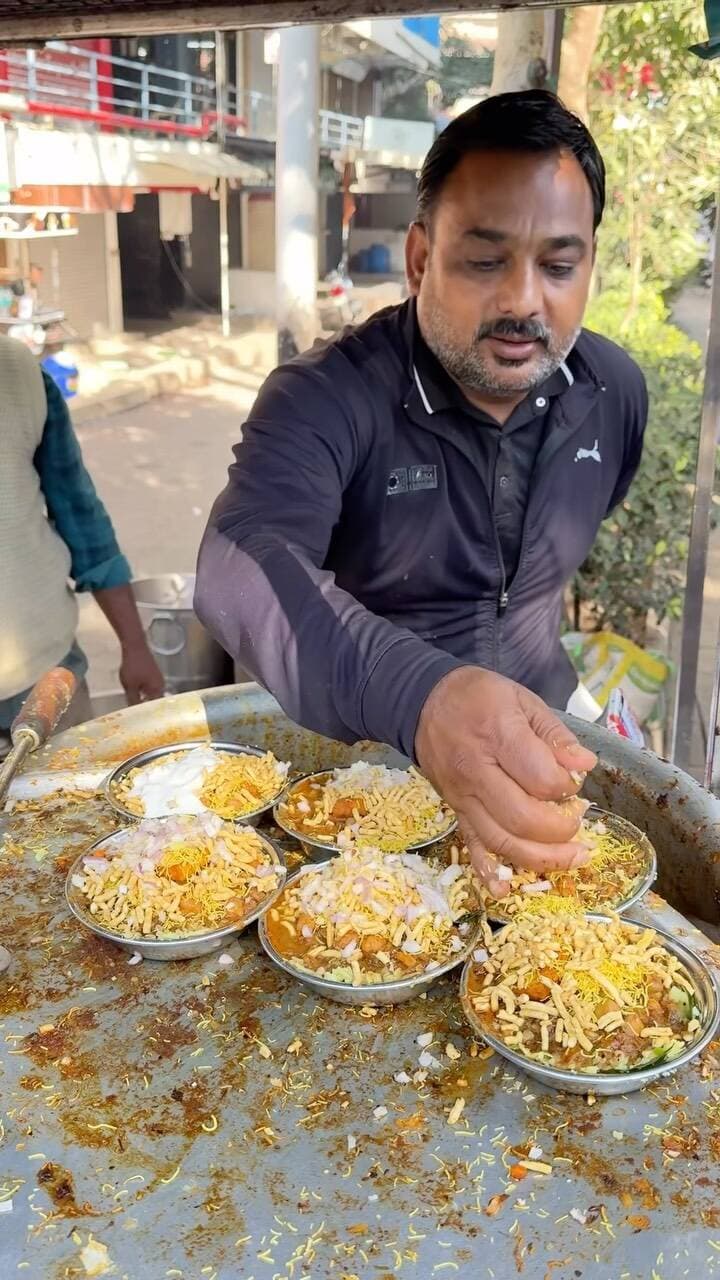 Best poha of indore 🔥🔥🔥😭
Address :- saket near mishri sweets indore
