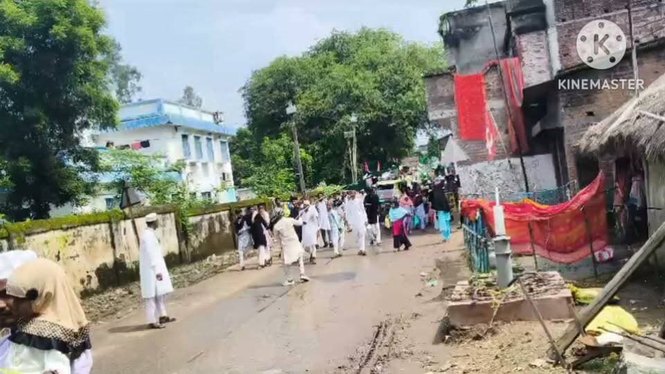 সিরকাবাদ গ্রামে বিশ্ব নবী দিবস উপলক্ষে শোভা যাত্রা।