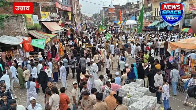 उन्नाव शहर में बारावफात को पर्व को लेकर मुस्लिम समुदाय के लोगों के द्वारासानों शौकत निकाला गया भव्य मोहम्मदी जुलूस निकाला गया,ASP अखिलेश सिंह उत्तरी और ADM सुशील कुमार गोंड की रही मौजूदगी