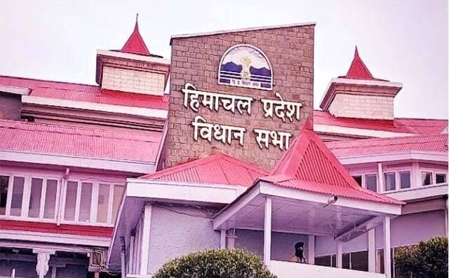 राष्ट्रगान विवाद में प्रिविलेज से प्रहार, मानसून सत्र में भाजपा ने CM के खिलाफ दिया विशेषाधिकार हनन का नोटिस