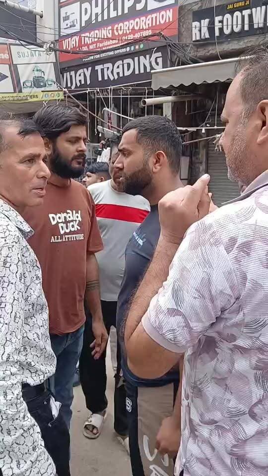 दुकान में घुसकर की थी मारपीट…
8 आरोपी गिरफ्तार, बाकी की तलाश जारी
#faridabad
#voiceoffaridabad
#Voiceoffreedom