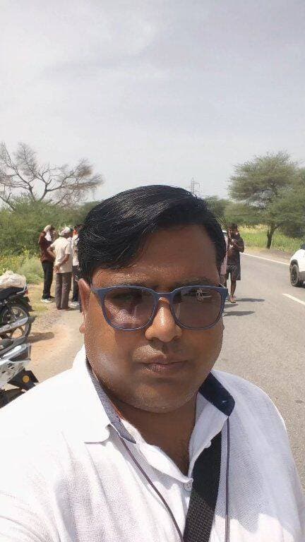 चलती बस से दो महिलाओं के आभूषण व नकदी चोरी, सड़क पर रूकवाया बस को
