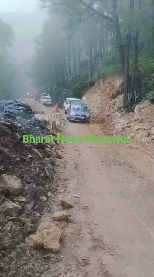 पधर:- नेशनल हाइवे 154 मंडी पठानकोट उरला के चमड़ा मोड़ के पास सभी वाहनों के लिए हुए बहाल