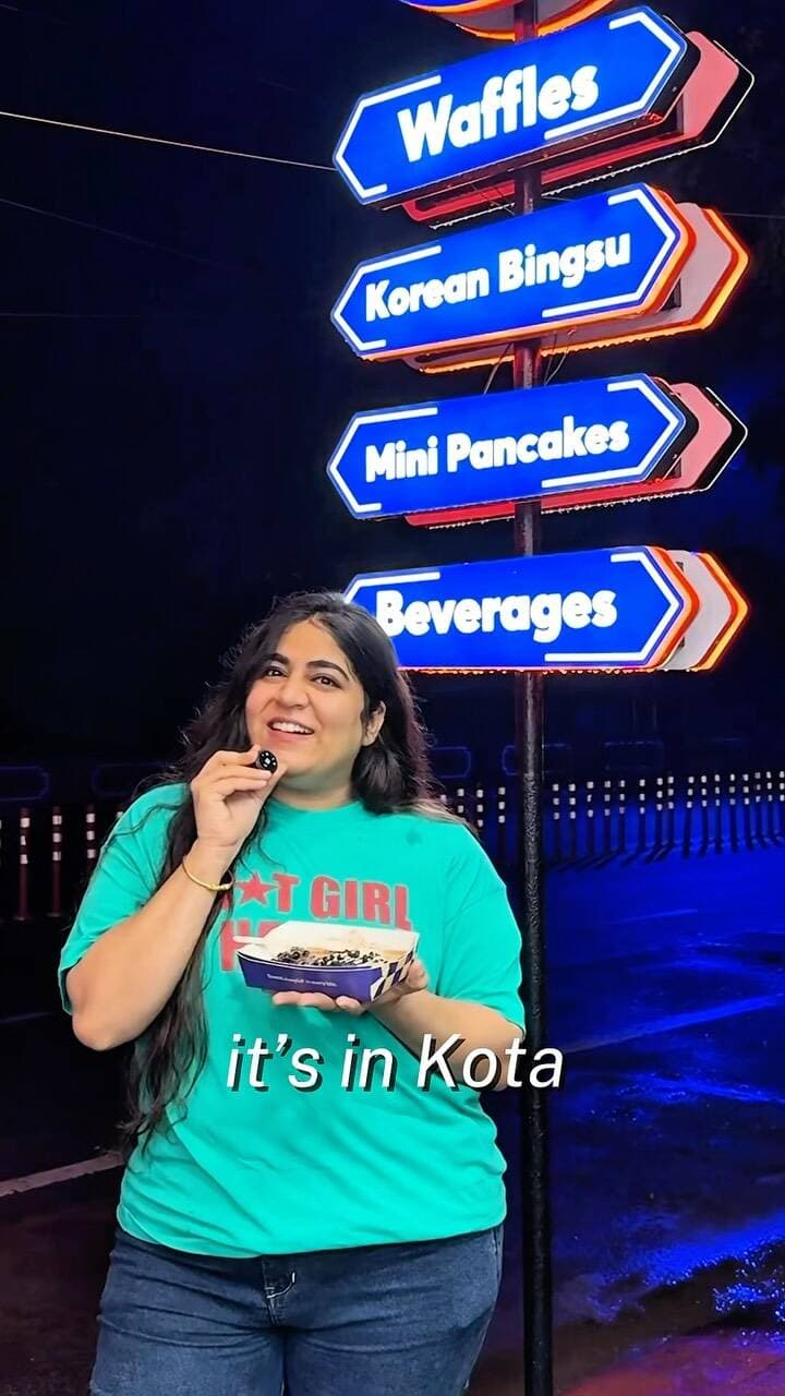 Tried Kota’s first Korean Bingsu at Goffle, and it was every bit as creamy, fluffy and delicious as the hype! 🤤
From bingsu to mini pancakes, loaded waffles, waffle cakes, shakes & more — there’s something for every dessert lover. 🍫🧇🥞
And with Rakhi around the corner, Goffle has some sweet deals for 28th August! ❤️
✨ Buy 4 Waffles & Get 1 Free
✨ Choco Loaded & Overloaded Assorted Mini Waffles Box — ₹599
head to Goffle and make this Rakhi a little sweeter! 🫶🏻
📍116 Shakti nagar, near Chambal Garden, Dadabadi Kota
.
.
.
#KoreanBingsu #Kota #KotaRajathan #Foodblog #LovelyGurbani