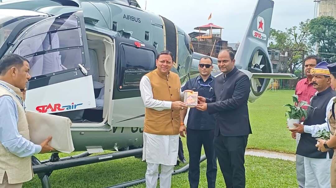 मुख्यमंत्री पुष्कर सिंह धामी अपने एक दिवसीय भ्रमण कार्यक्रम पर जनपद चम्पावत के दूरस्थ क्षेत्र धूरा पहुंचे।