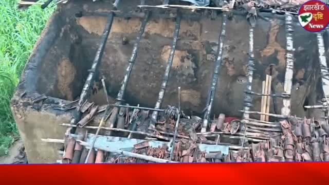 आग में घर जलकर राख, फाउंडेशन ने बढ़ाया मदद का हाथ