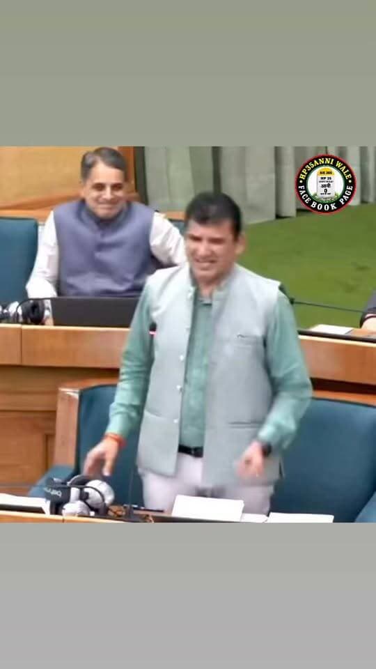 हिमकेयर योजना नहीं, गरीब परिवारों की उम्मीद थी।
जब अस्पताल का भारी खर्च देखकर एक परिवार उम्मीद हारने लगता है, तब हिमकेयर उसका सहारा बनती थी।
नाम बदलना है तो बदलो, अपना नाम लगाना है तो लगाओ—लेकिन किसी गरीब परिवार की उम्मीद और इलाज का सहारा मत छीनो।