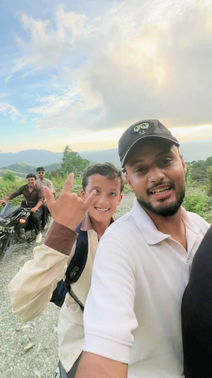 MINI VLOG 🎥
A BEAUTIFUL & HIDDEN PLACE WHERE YOU MEET WONDERFUL VIEWS OR PEACEFUL NATURE 😍🔥
.
.
#vlogger #jogindernagar #instatravel #explorereels #2026