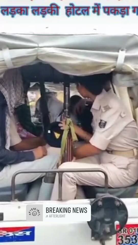 कोचस के आशीर्वाद होटल में पुलिस प्रशासन की छापेमारी कई जोड़ी गिरफ्तार होटल को पुलिस किया शील।