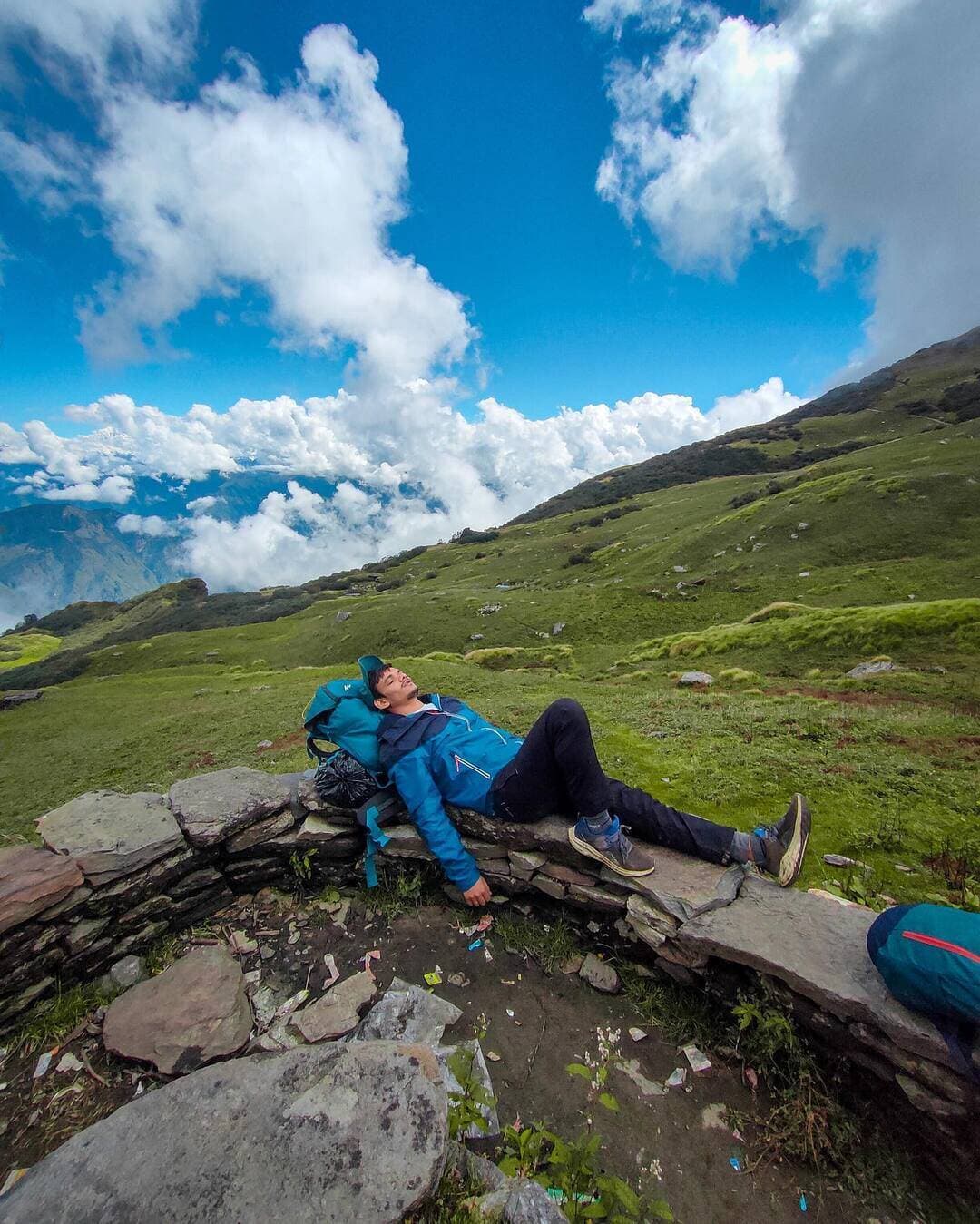 भीड़ से दूर पहाड़ो के बीच ❤️🏞️
.
.
.
<nis:link nis:type=tag nis:id=mountainsvibes nis:value=mountainsvibes nis:enabled=true nis:link/> <nis:link nis:type=tag nis:id=uttarakhandi nis:value=uttarakhandi nis:enabled=true nis:link/> <nis:link nis:type=tag nis:id=pauri nis:value=pauri nis:enabled=true nis:link/> <nis:link nis:type=tag nis:id=rudranath nis:value=rudranath nis:enabled=true nis:link/> <nis:link nis:type=tag nis:id=peacefullife nis:value=peacefullife nis:enabled=true nis:link/> <nis:link nis:type=tag nis:id=naturevibes nis:value=naturevibes nis:enabled=true nis:link/> <nis:link nis:type=tag nis:id=rudraprayag nis:value=rudraprayag nis:enabled=true nis:link/> <nis:link nis:type=tag nis:id=chamoli nis:value=chamoli nis:enabled=true nis:link/> <nis:link nis:type=tag nis:id=innerpeace nis:value=innerpeace nis:enabled=true nis:link/> <nis:link nis:type=tag nis:id=photooftheday nis:value=photooftheday nis:enabled=true nis:link/>