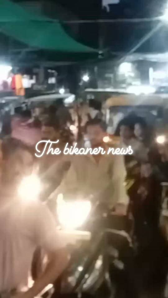 शहर के मोहता चौक में काफी देर से ट्रेफिक जाम,तीज त्यौहार पर प्रसाशन को करनी चाहिए उचित व्यवस्था..
रक्षाबंधन के बाद लगातार कई बड़े त्यौहार की रहेगी धूम..