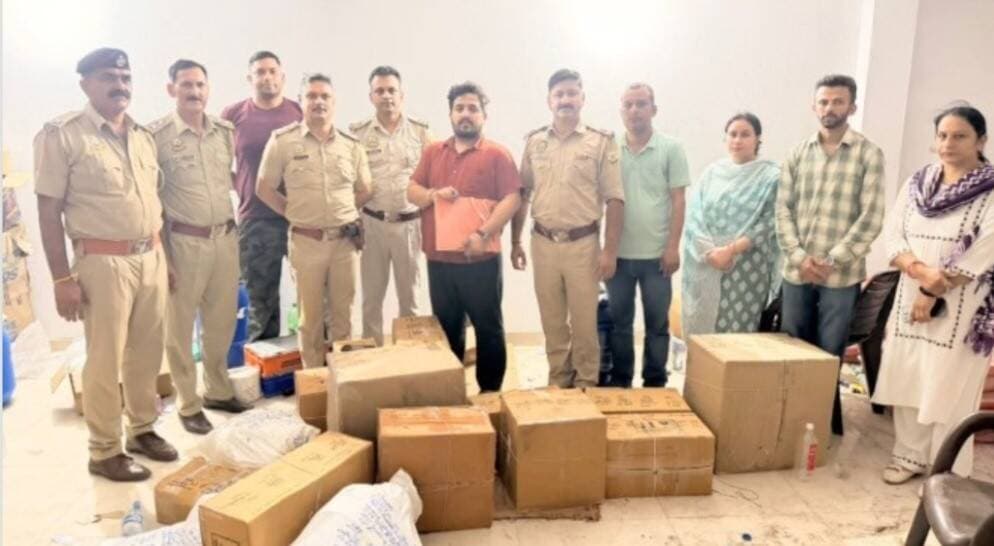 बद्दी के बंद गोदाम से नशे की चार लाख गोलियां-इंजेक्शन बरामद, कंपनी मालिक पर केस