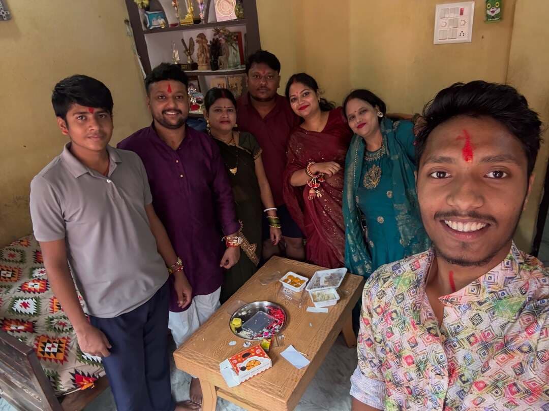 रक्षाबंधन की हार्दिक शुभकामनाएँ।
#rakshabandhan❤️ #didi #sisterslove❤️ #bhaibhenkapyar❤️ #bhai❤️