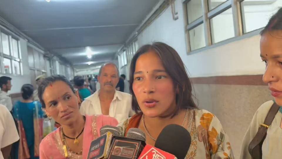 व्यासर से कुल्लू बस में हादसे के समय पूरी बस भरी हुई थी राखी के त्यौहार के लिए महिलाएं कर रही थी सफर-मंजू