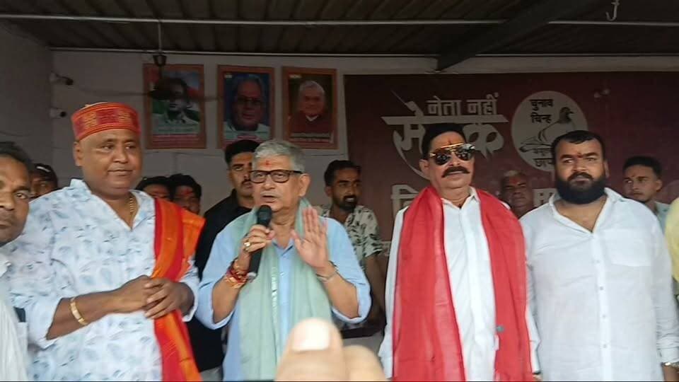 क्षेत्र में जलजमाव की विकराल होती समस्या के बीच मुंगेर सांसद सह केंद्रीय मंत्री राजीव रंजन सिंह उर्फ ललन सिंह ने प्रभावितों को जल्द राहत मिलने का आश्वासन दिया है। मीडिया से बातचीत करते हुए सांसद ने कहा कि जलजमाव की वर्तमान स्थिति का निपटारा बहुत जल्द कर लिया जाएगा और इसके लिए प्रशासनिक स्तर पर जरूरी कदम उठाए जा रहे हैं।
#Mokama #AnantSingh